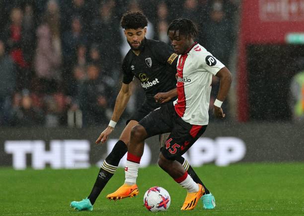 映了席尔瓦 映了席尔瓦